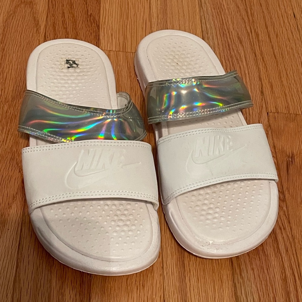 COPY - NIKE Benassi Duo Ultra Holographic Slides